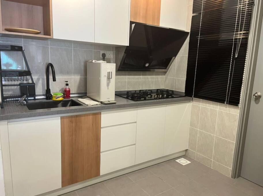 Attractive 3 Bedroom Condo With Pool-D Raudhah Homestay Kajang Eksteriør bilde